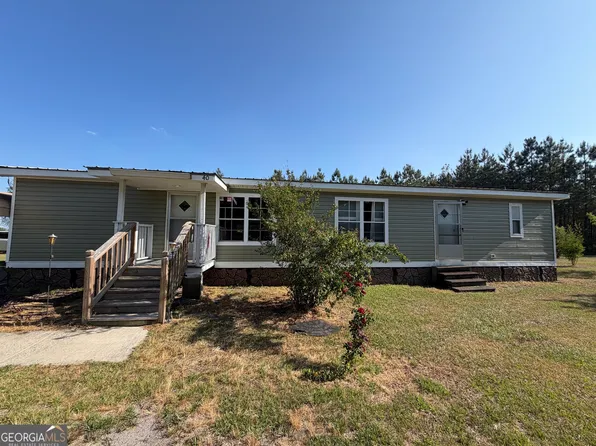 40 Azalea Ln, Hazlehurst, GA 31539
