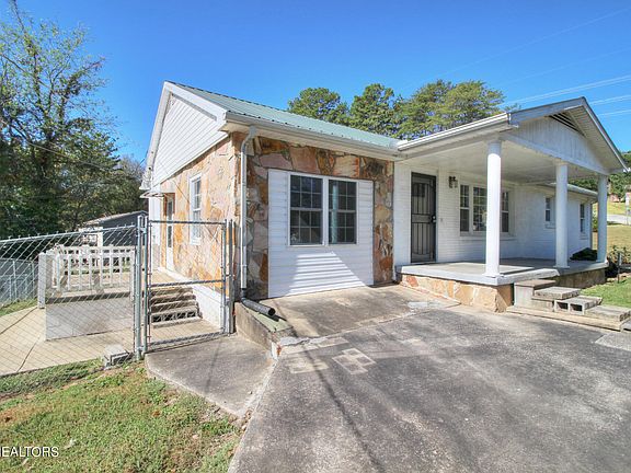 5th image of 100 Willowbrook Dr