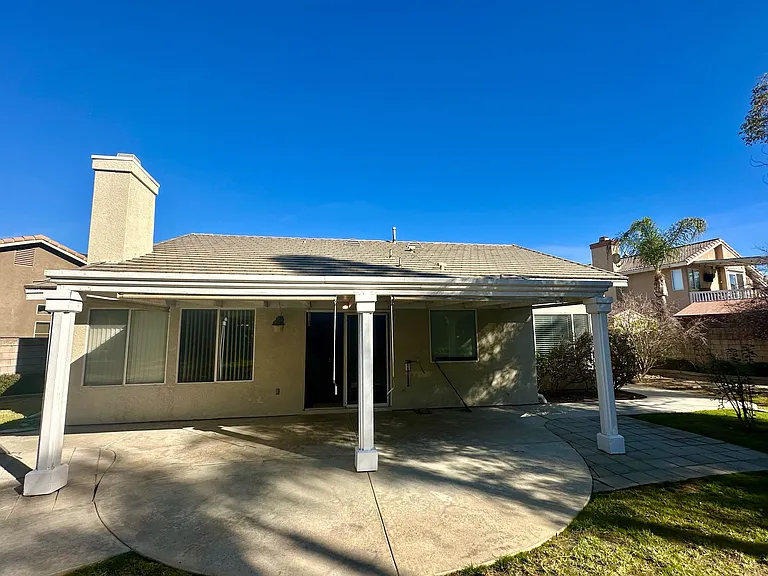 240 Sierra Madre Way — Photo 5