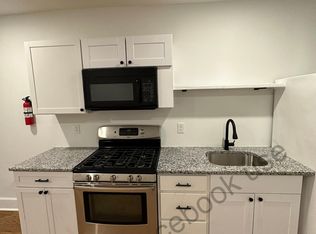 245 S 10th St #1R, Reading, PA 19602