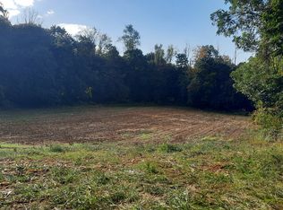 20 Fox Hill Rd, Pomfret Center, CT 06259