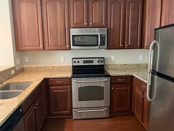 5th image of 716 S Shelmore Blvd Ste 203