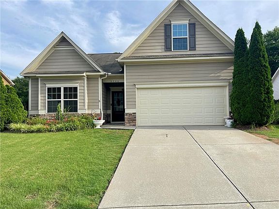 2nd image of 3740 Ridge Bluff Pl