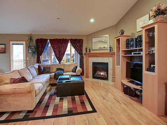 5th image of 27702 78th Ave NW