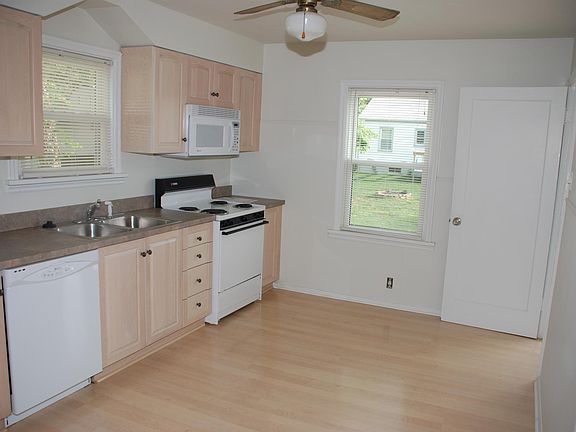 4th image of 10343 Anzeiger Ave