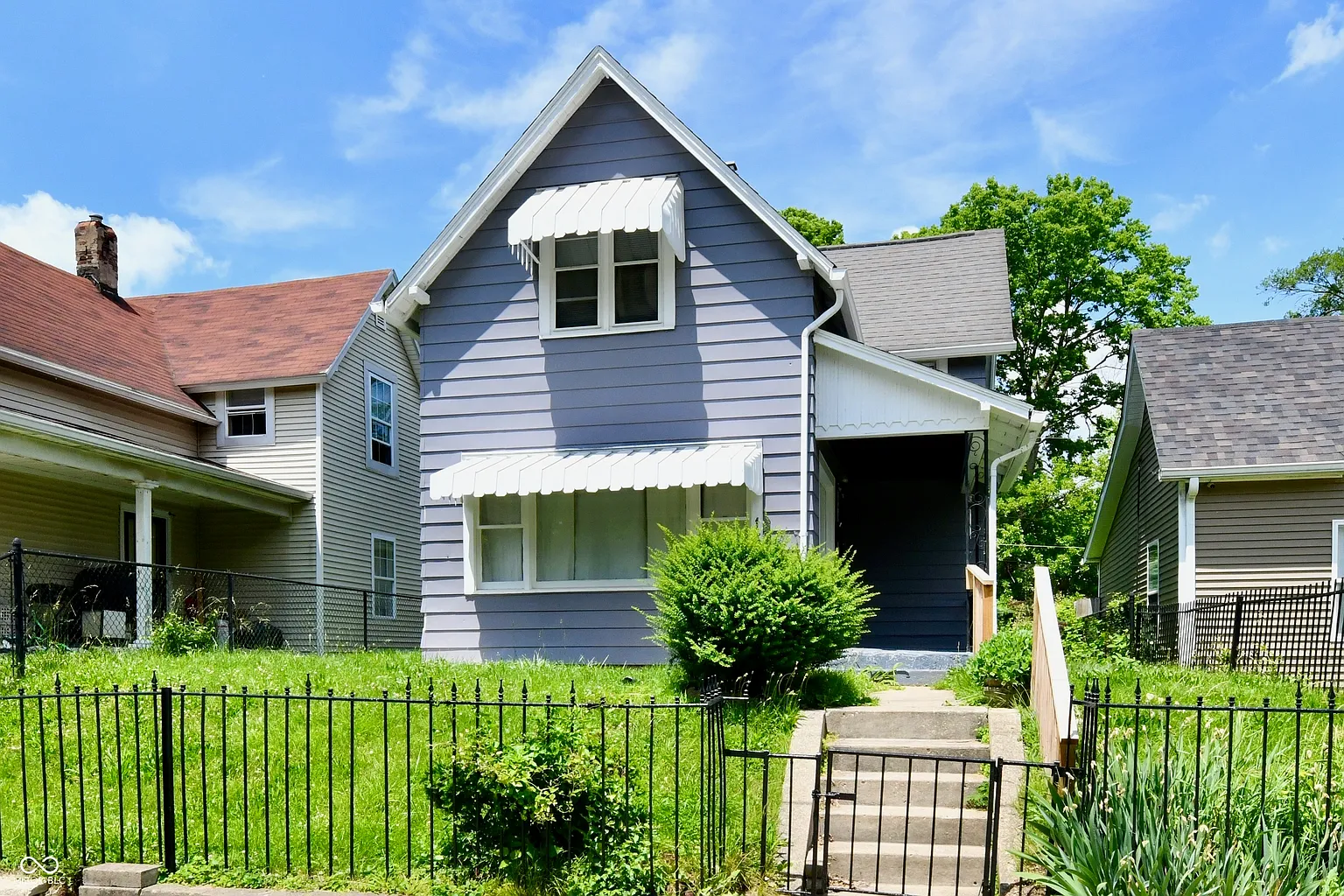 1346 W 27th St photo 1