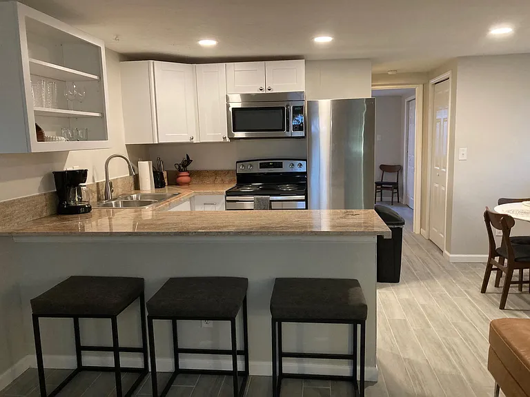 219 Hendrix Rd NW — Photo 4