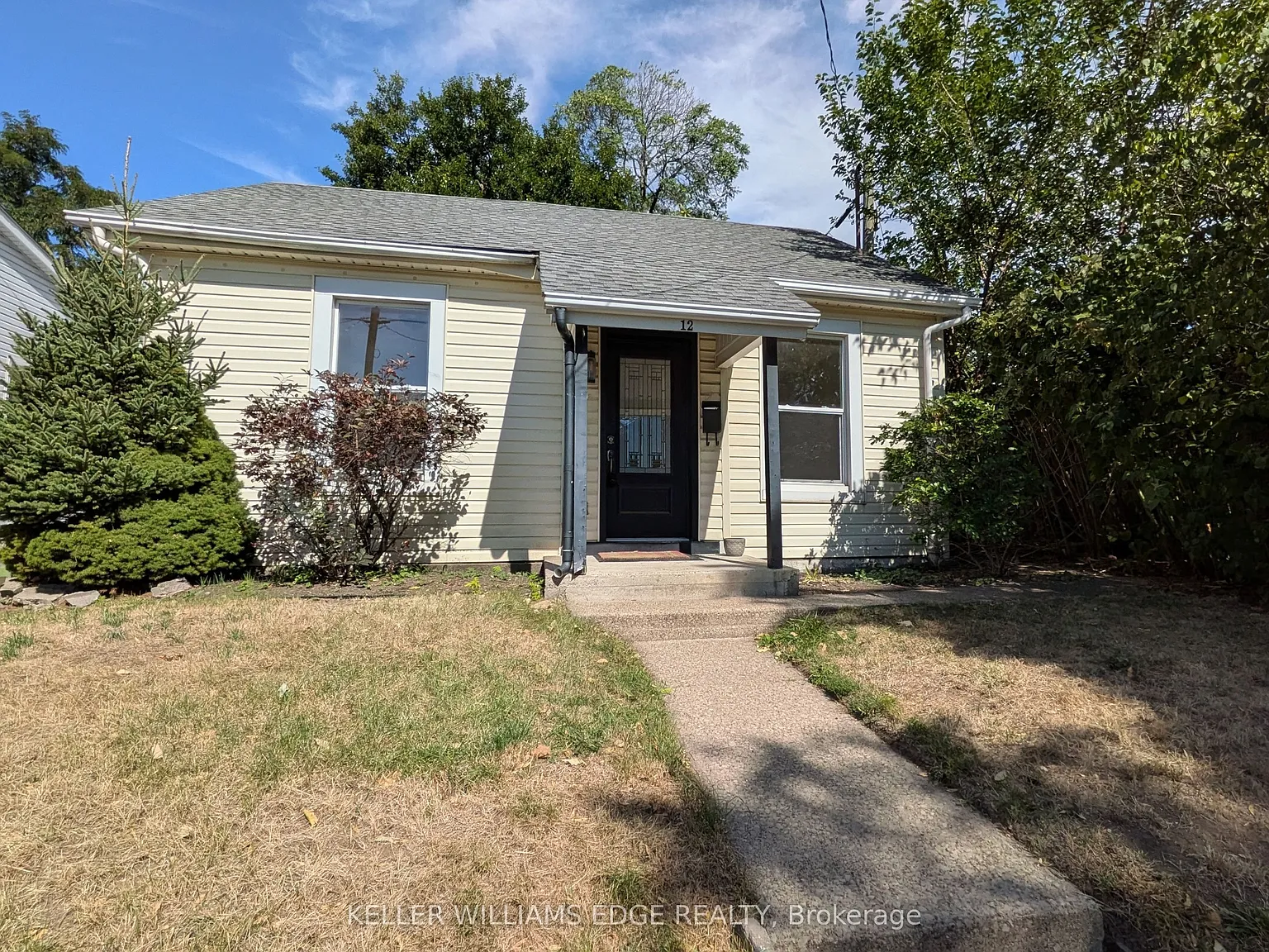 3 bed, $2,200 — Photo 1
