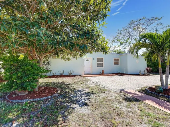 160 SE Solaz Ave, Port Saint Lucie, FL 34953