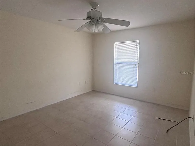 1912 Manatee Dr — Photo 10