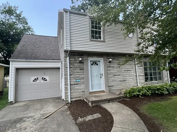 2208 Goleta Ave, Youngstown, OH 44504