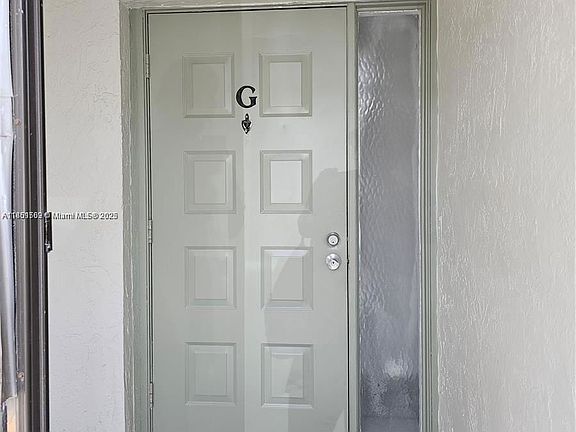 4th image of 1120 N Franklin Ave