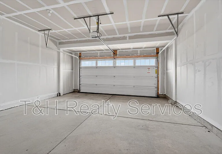 9586 Beckett St — Photo 38