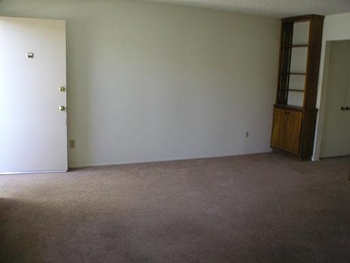 3rd image of 4338 Illinois St APT 6