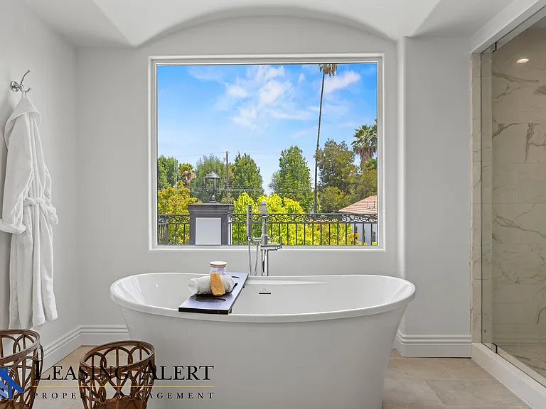 5012 Gerald Ave — Photo 46