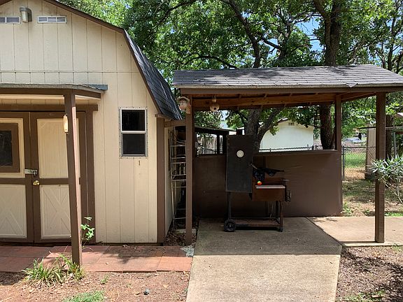 4th image of 2512 Aspen Ln