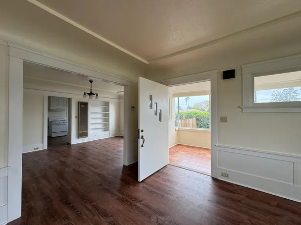 14 E High St, Watsonville, CA 95076