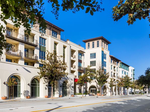 75 W Walnut St Unit 302