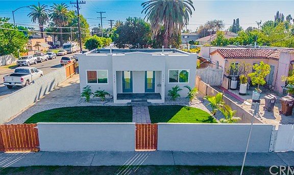 2nd image of 1714 1718 E San Marcus St