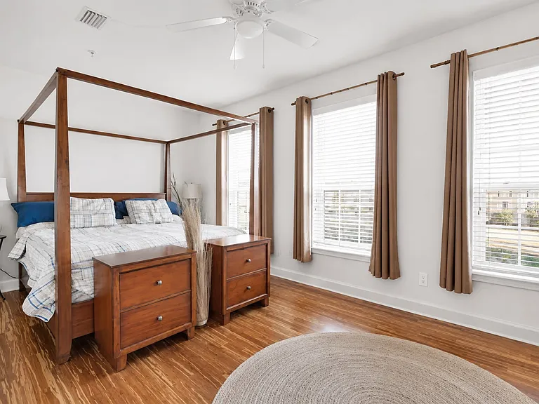 4496 Congressional Dr — Photo 5