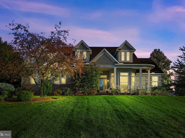 6351 Saucon Valley Dr, Fayetteville, PA 17222