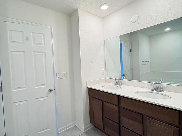 302 Rambling Brook Trl — Photo 21