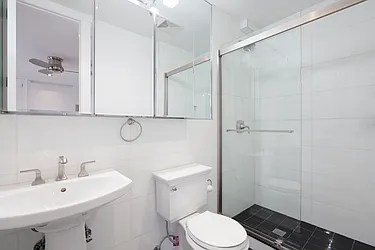 Rented by R New York