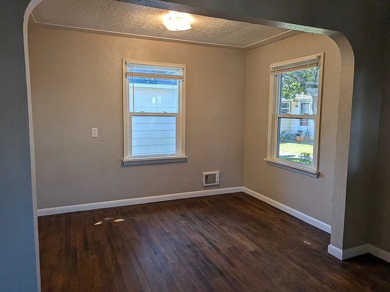 2265 Breyman St NE — Photo 8