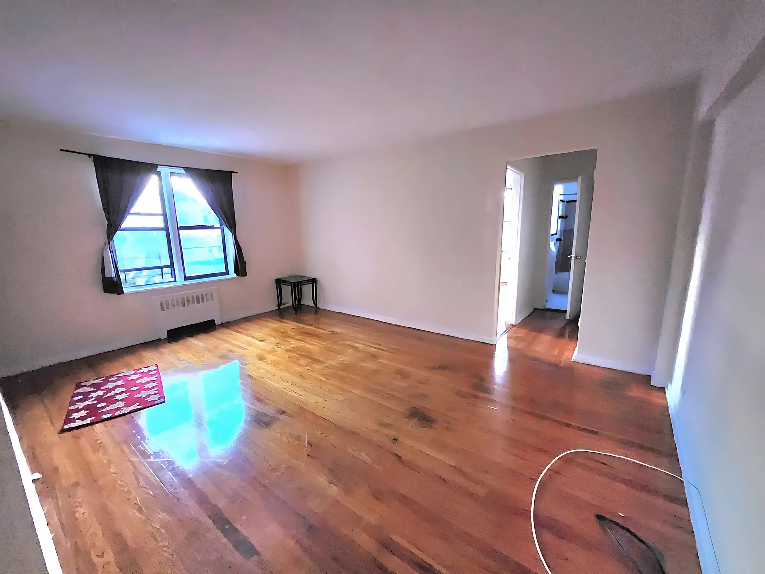1 bed, 726 sqft, $1,899 — Photo 1
