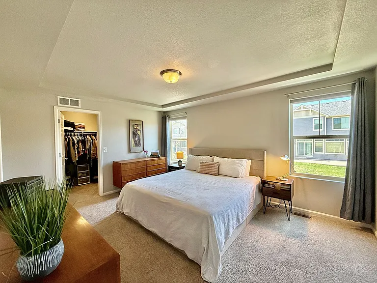 6828 Mineral Belt Dr — Photo 12