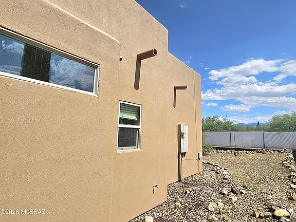 5th image of 3173 W Green Park Dr