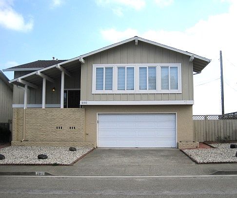 1st image of 280 Lake Dr