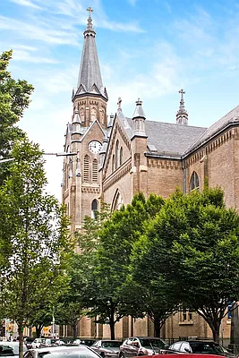 Rented by The Agency | media 6