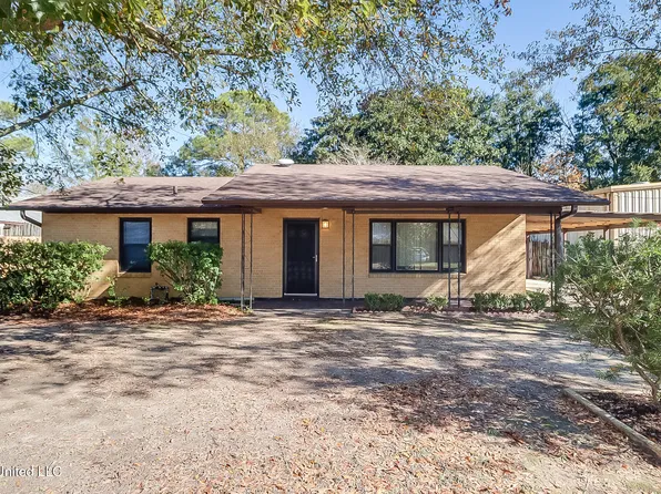 736 Carter Dr, Gulfport, MS 39507