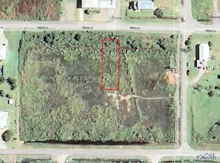 4 Willow Ln, Grand Isle, LA 70358