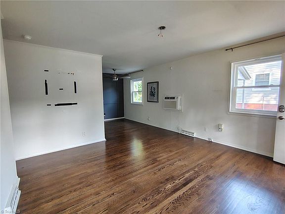 3rd image of 2138 Gerald St