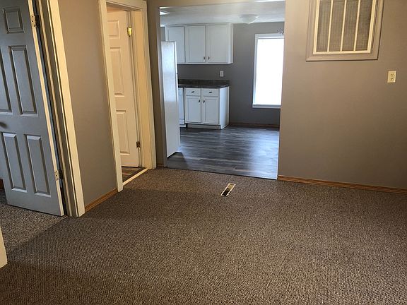 4th image of 516 N Broadwell Ave