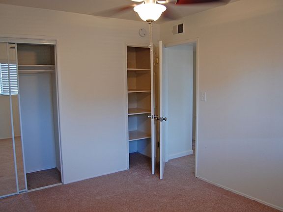 3rd image of 2960-2980 Clairemont Sq #20