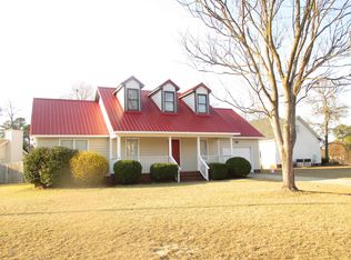 2193 Skyview Dr, Fayetteville, NC 28304