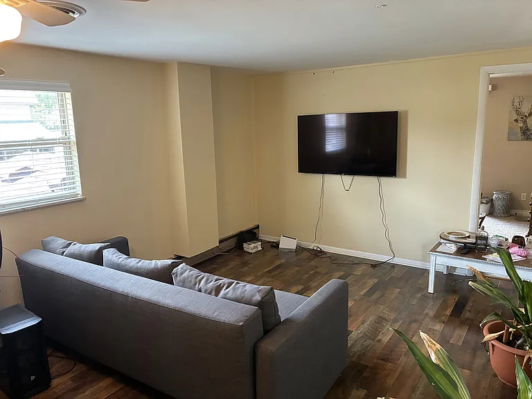 100 E Franklin St #100 — Photo 5