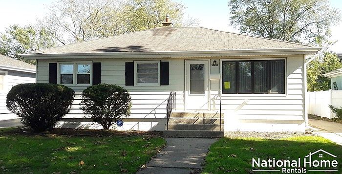 1st image of 18531 Glen Oak Ave