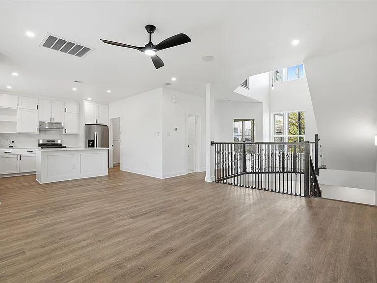 3411 Nance St — Photo 14