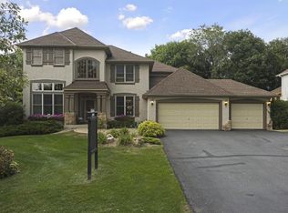 18476 Pathfinder Dr, Eden Prairie, MN 55347