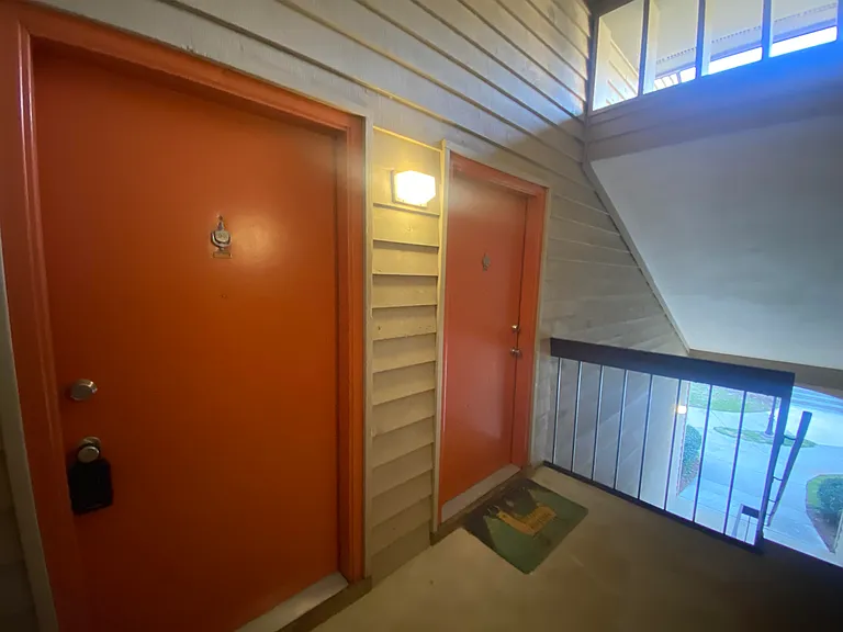 Princeton Circle West Apartments — Photo 93