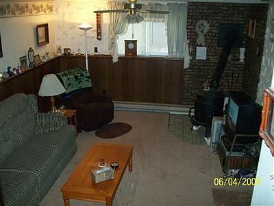 4th image of 1504 Paine St