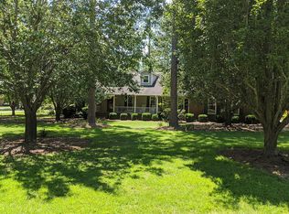 116 Camelot Ct, Fitzgerald, GA 31750