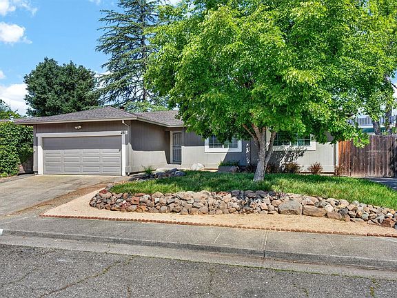 2nd image of 281 Meadowood Lane