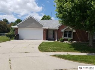 2757 N 28th Cir, Fremont, NE 68025