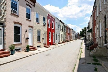 Beautiful Street - 2 Blocks from Patterson Park