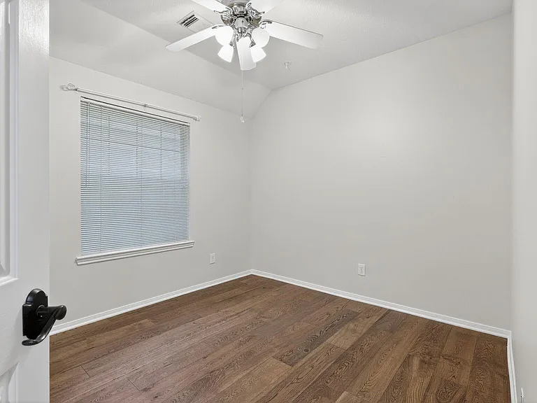 3614 Cedar Glen Ln — Photo 17
